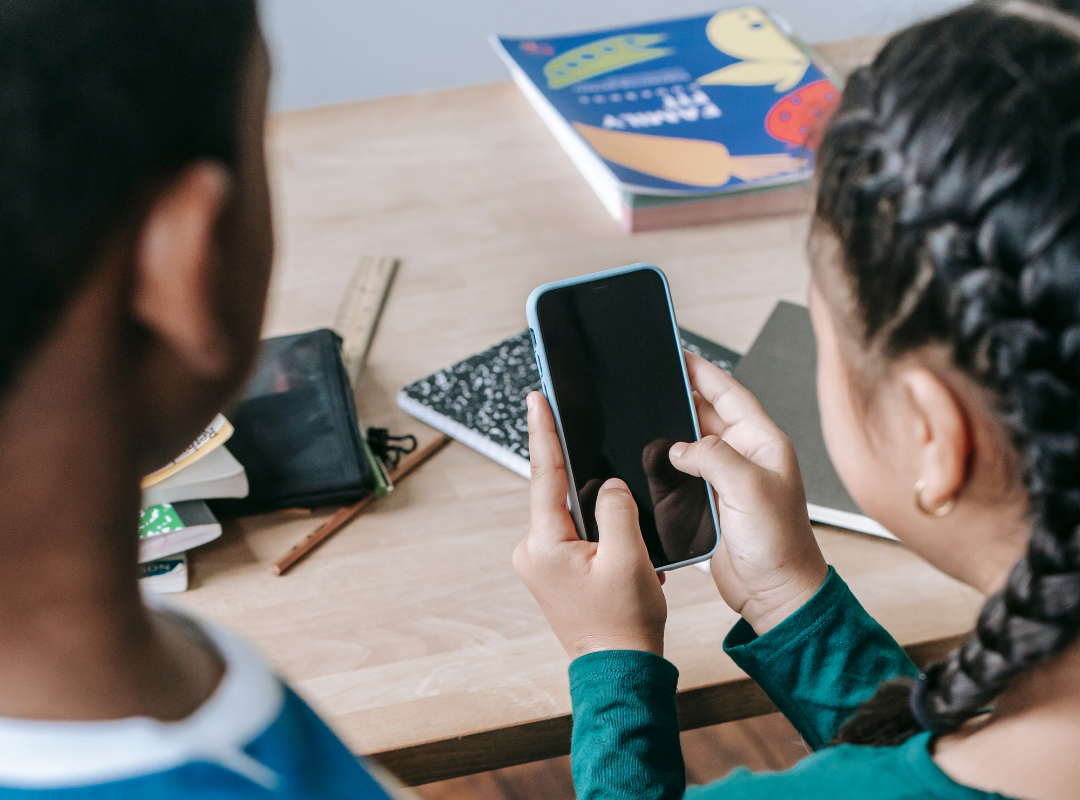 Addressing Student Screen Time. Cellphones in school